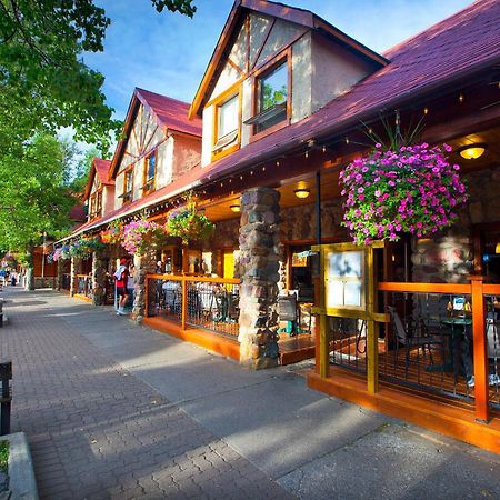 Bayshore Inn & Spa Waterton Park Esterno foto